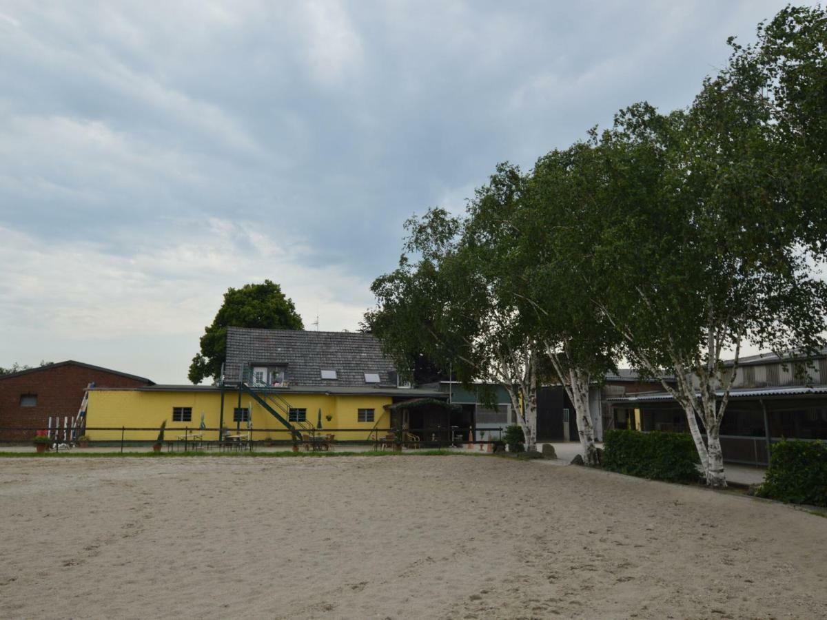 Holiday Home On A Farm Near Duesseldorf Jüchen Zewnętrze zdjęcie
